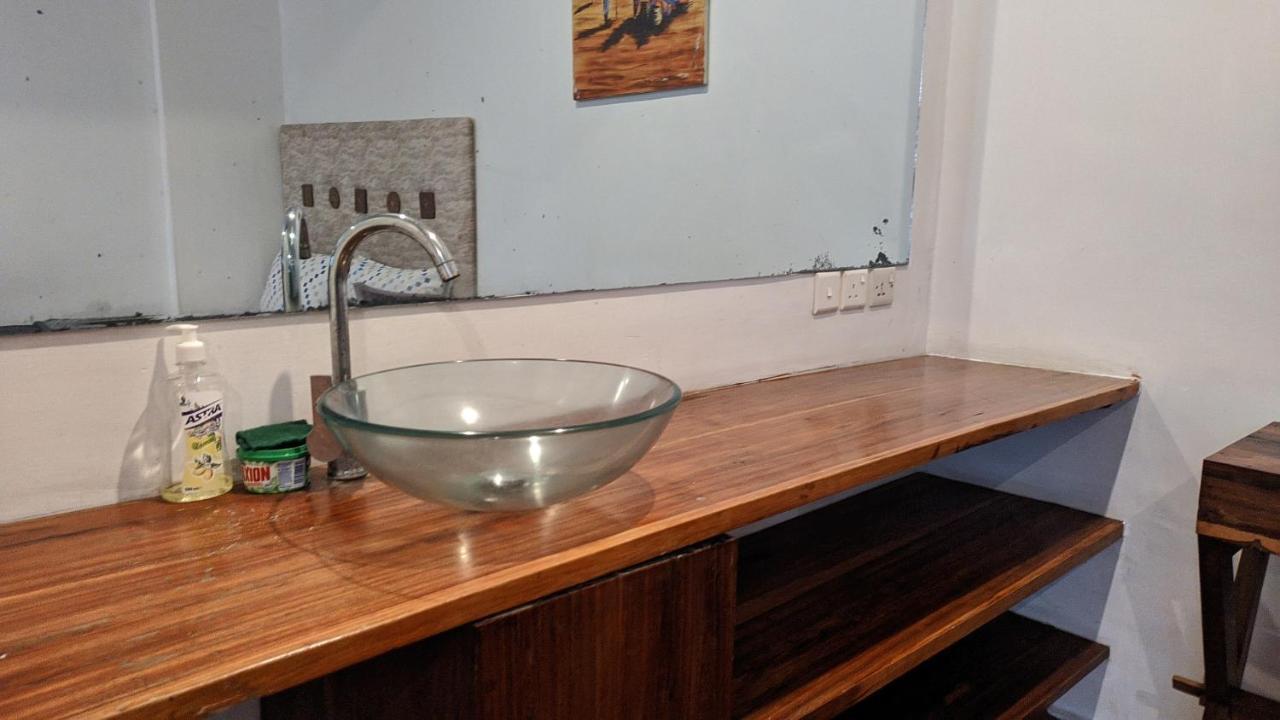 A Lovely Studio Apartment With Gym And Pool Access Νταρ ες Σαλάμ Εξωτερικό φωτογραφία